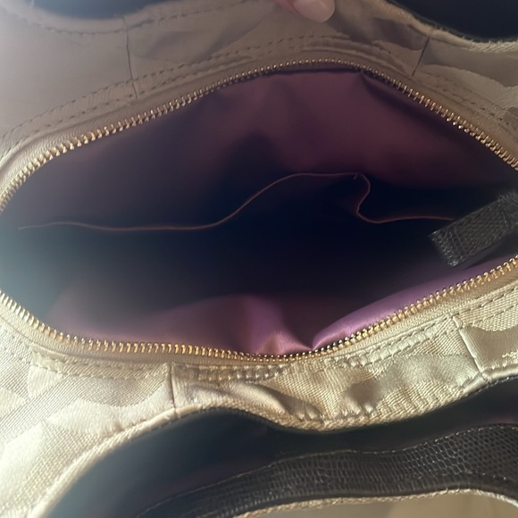 Coach “Maggie” Hobo Purse - Picture 6 of 7